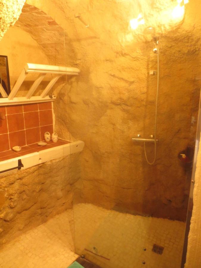 Hotel L'Etape Troglo Vouvray Zewnętrze zdjęcie